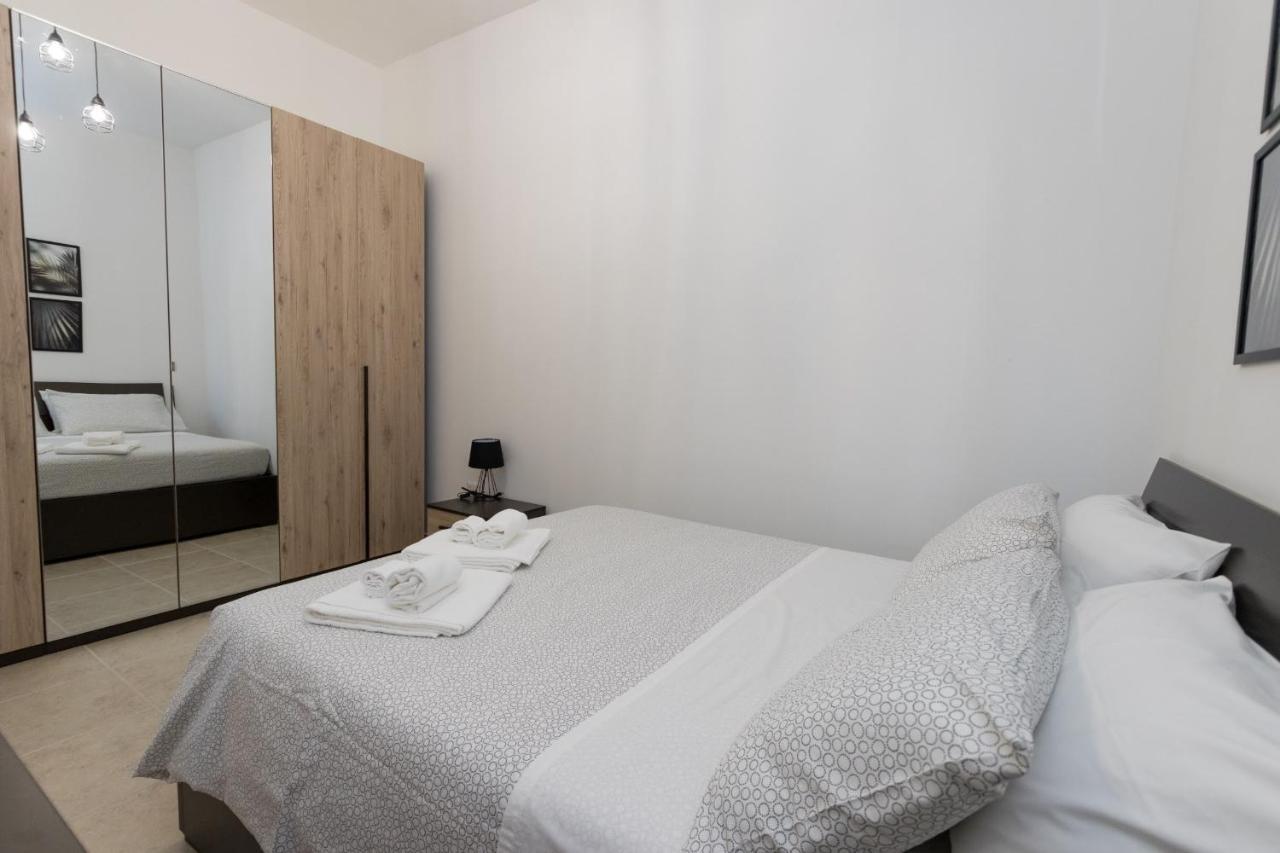 Drooms. Felline Dış mekan fotoğraf
