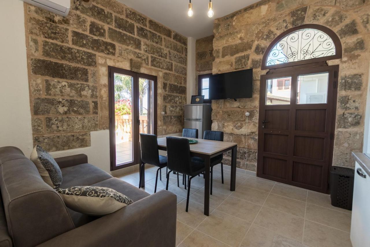 Drooms. Felline Dış mekan fotoğraf